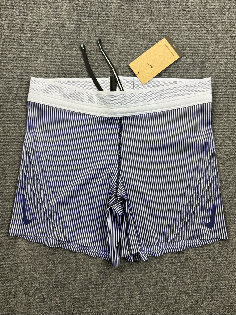 New Nike Dri-Fit ADV AeroSwift Shorts Women’s Size Large Blue Striped 7064